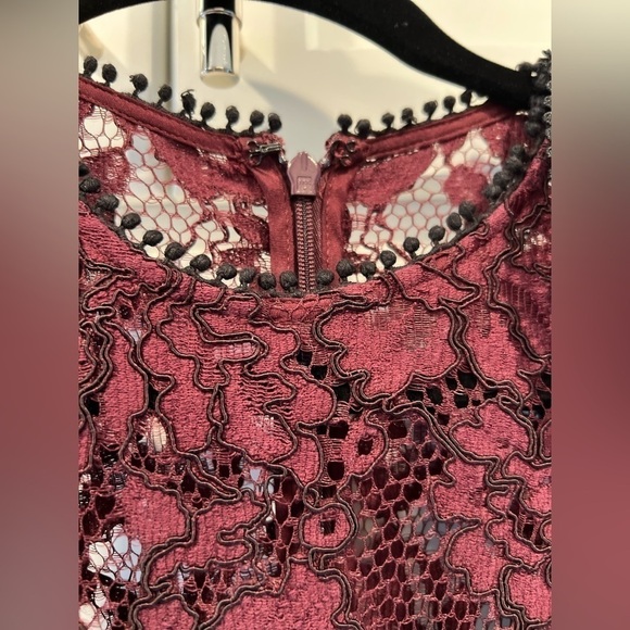 Alexis (Revolve) Evie Burgundy Lace Off Shoulder Midi Dress. Size XS. - Picture 13 of 17